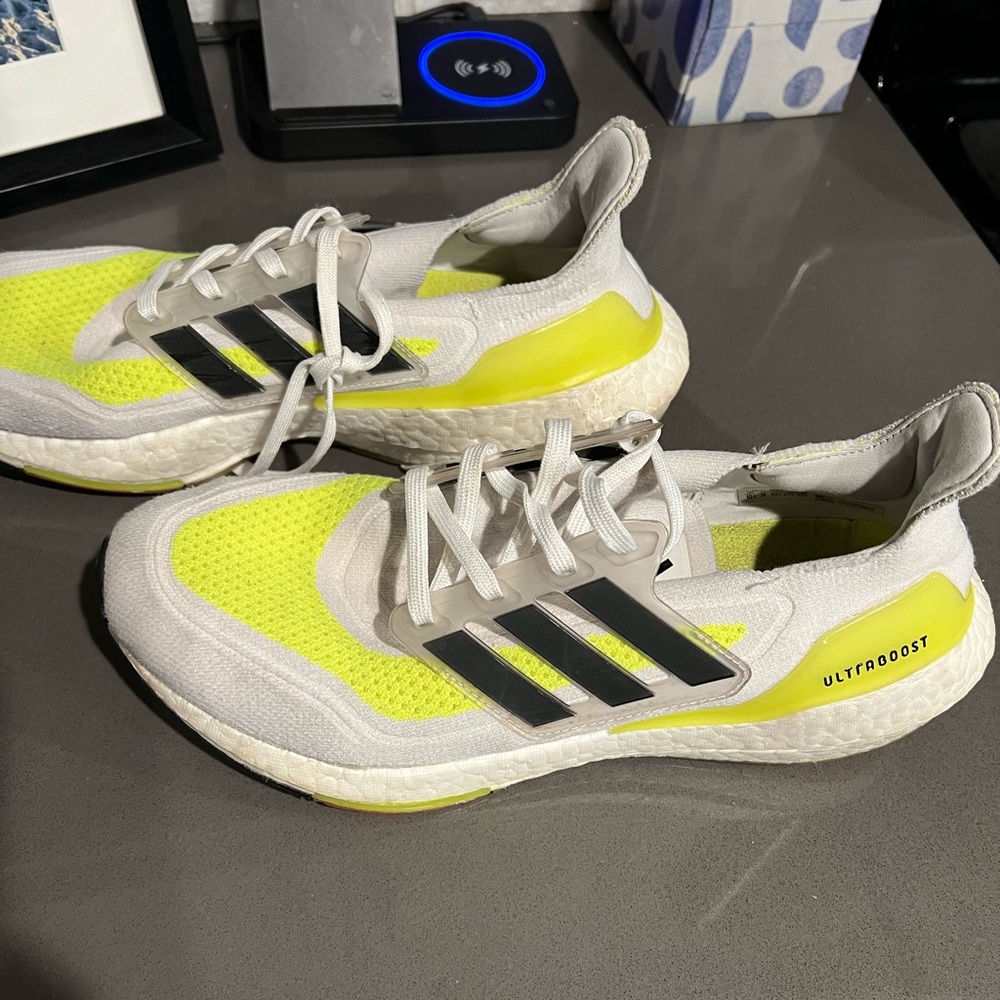 Men’s Adidas sneakers